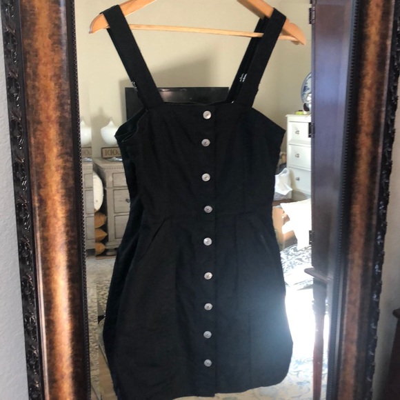 Two separate pieces coming as one outfit! - Picture 5 of 6